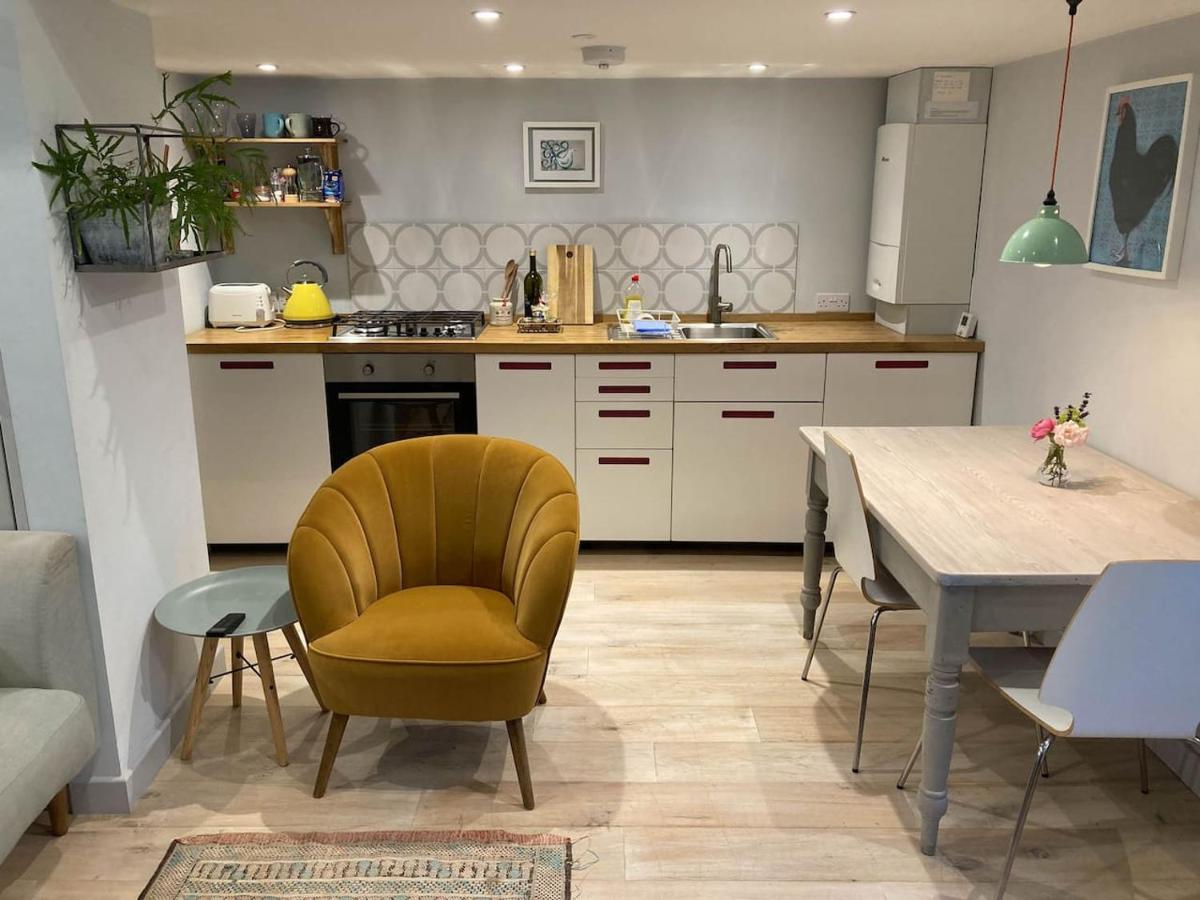 Apartamento The Tractor Shed Usk Exterior foto